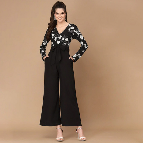 http://43.204.22.136/products/black-white-printed-basic-jumpsuit