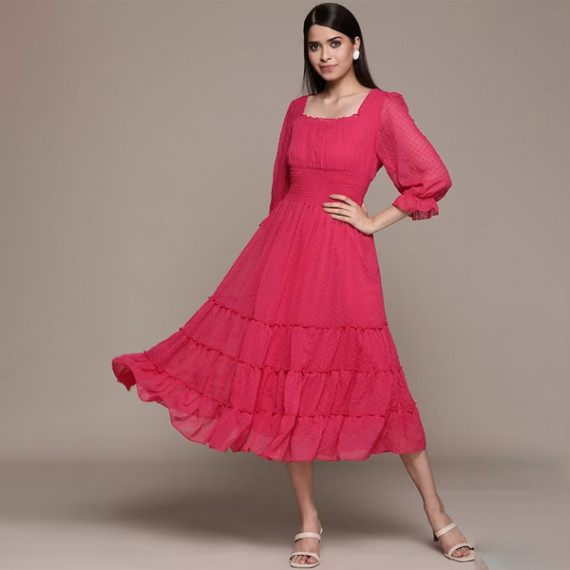 http://43.204.22.136/products/fuchsia-solid-chiffon-smocked-tiered-midi-dress