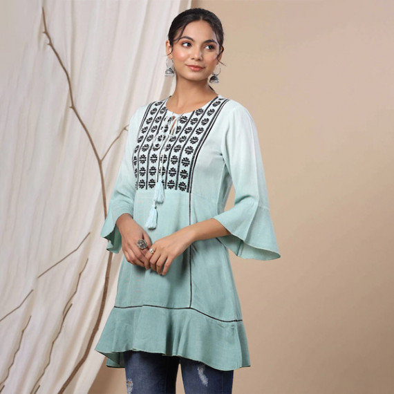 http://43.204.22.136/products/women-green-tunics