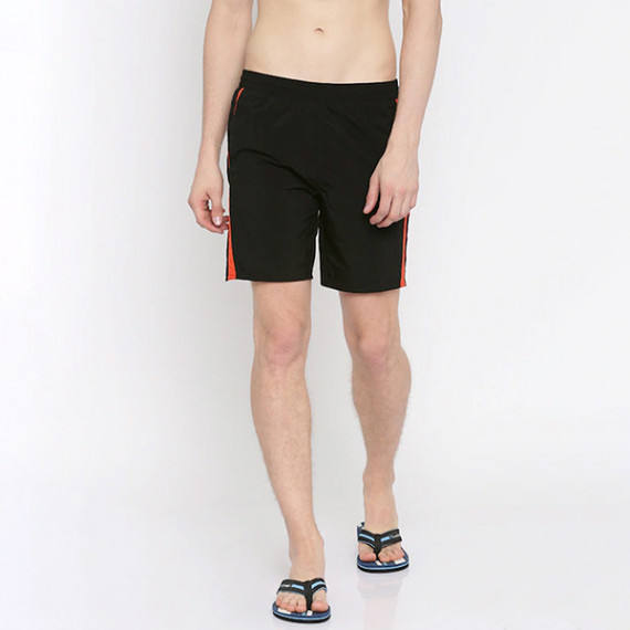 http://43.204.22.136/products/black-swim-shorts