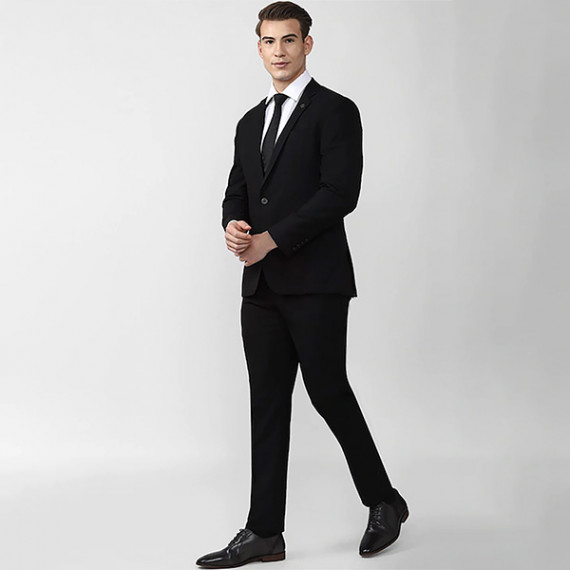 http://43.204.22.136/products/manq-mens-slim-fit-suit