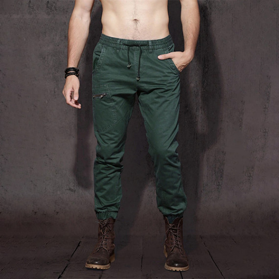 http://43.204.22.136/products/men-green-pure-cotton-joggers