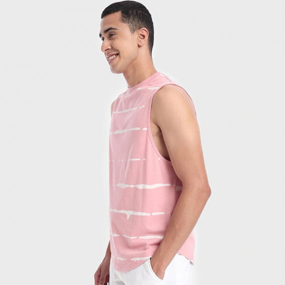 http://43.204.22.136/products/men-pink-tie-dye-oversized-vest