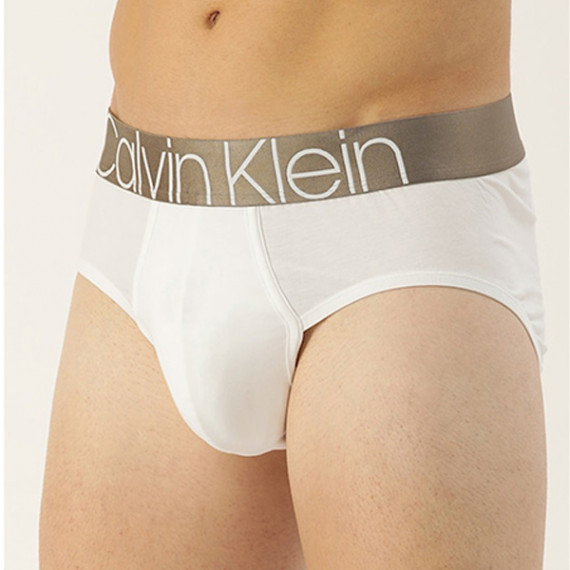 http://43.204.22.136/products/men-white-solid-briefs-nb2536100