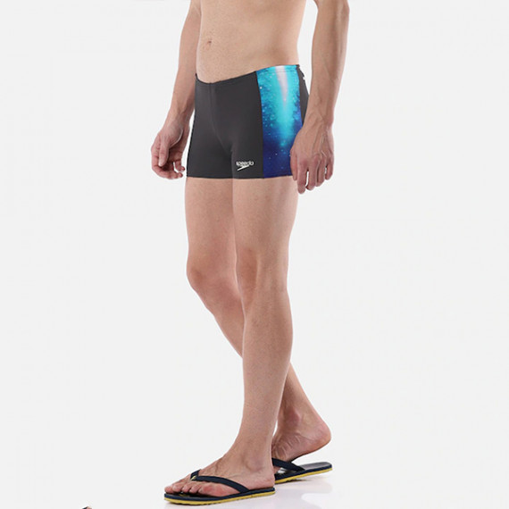 http://43.204.22.136/products/navy-swimming-trunks