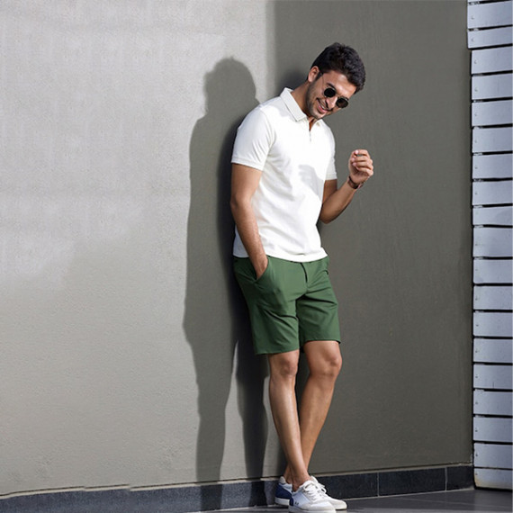 http://43.204.22.136/products/men-green-4way-stretch-chino-shorts