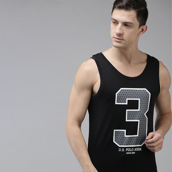 http://43.204.22.136/products/men-black-grey-printed-gym-vest