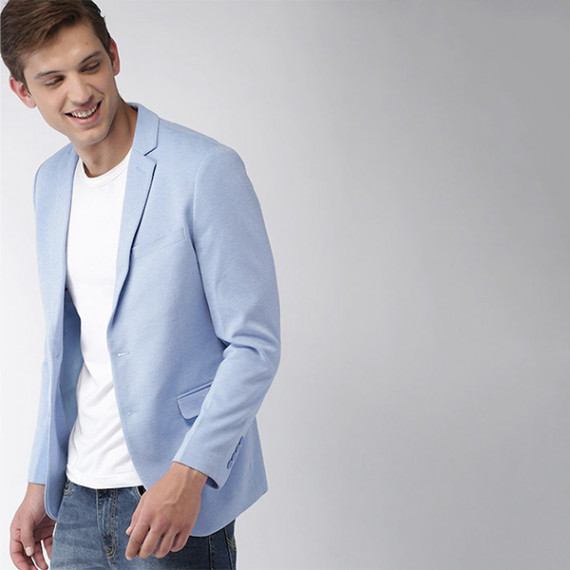 http://43.204.22.136/products/men-blue-solid-single-breasted-knitted-blazer