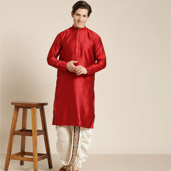 http://43.204.22.136/products/mens-cream-coloured-pure-cotton-double-layer-dhoti-gold-zari-border